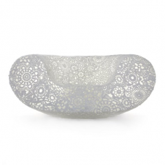 Crochet Chair by Marcel Wanders 2006  Photo: Marcel Wanders Studio